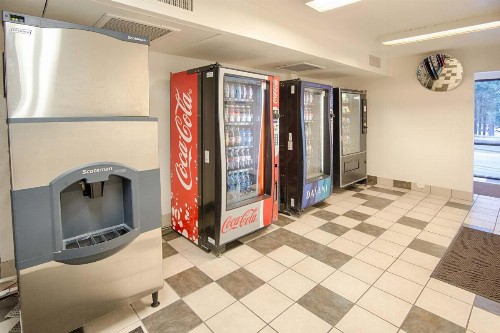 Motel 6-Mammoth Lakes CA - image 43
