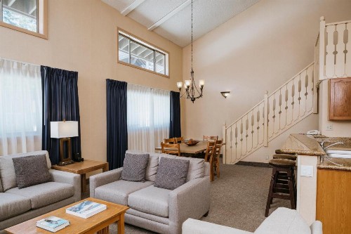 Mammoth Mountain Inn - image 18