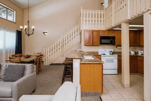 Mammoth Mountain Inn - image 2