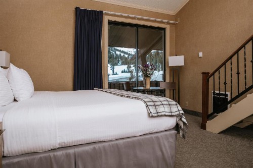 Mammoth Mountain Inn - image 22