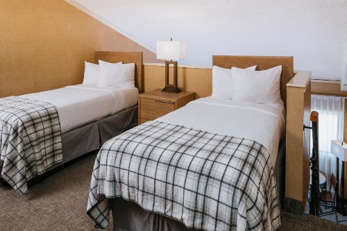 Mammoth Mountain Inn - image 23
