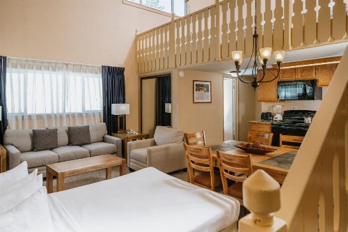 Mammoth Mountain Inn - image 24
