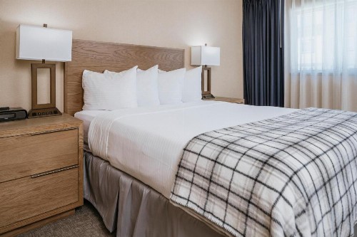 Mammoth Mountain Inn - image 29