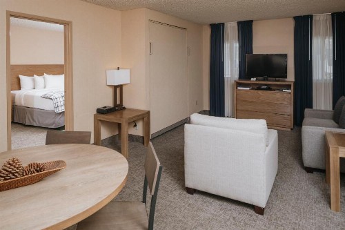Mammoth Mountain Inn - image 45