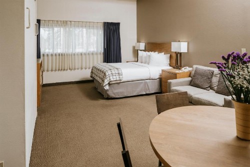 Mammoth Mountain Inn - image 7