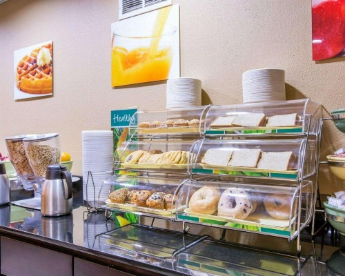 Quality Inn near Mammoth Mountain Ski Resort - image 17