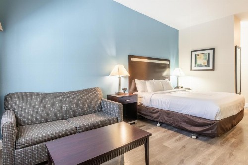 Quality Inn near Mammoth Mountain Ski Resort - image 26
