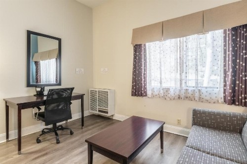 Quality Inn near Mammoth Mountain Ski Resort - image 28