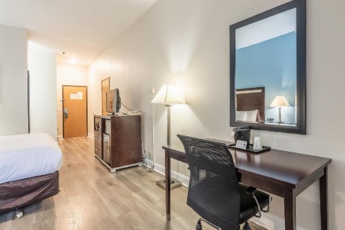Quality Inn near Mammoth Mountain Ski Resort - image 29