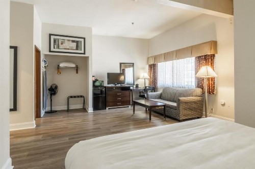 Quality Inn near Mammoth Mountain Ski Resort - image 9