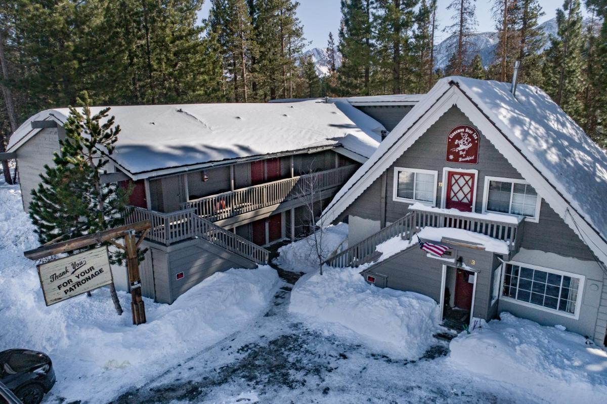 Cinnamon Bear Inn - main image