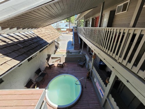 Cinnamon Bear Inn - image 20