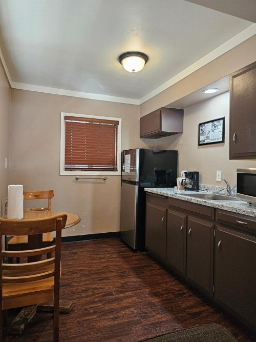 Holiday Haus - image 35