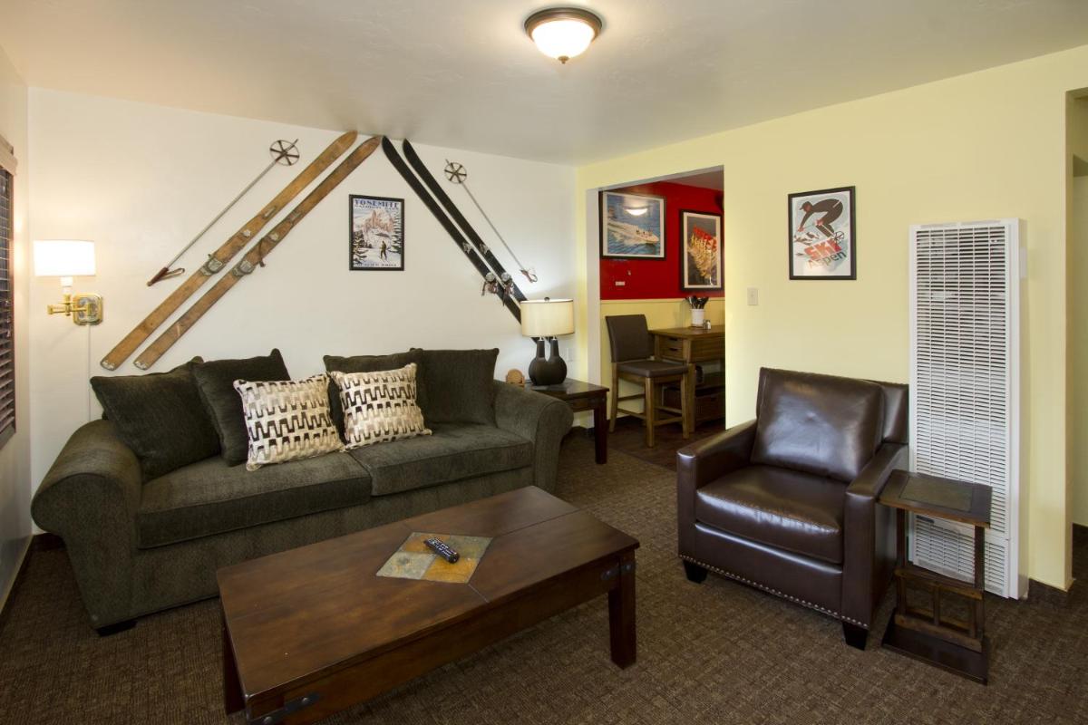 Holiday Haus - image 5