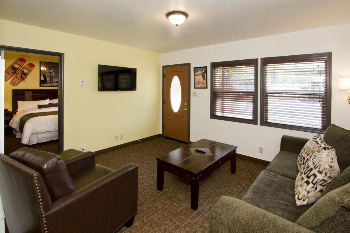 Holiday Haus - image 7