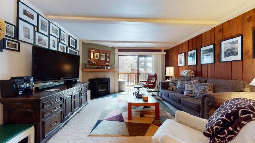 Summit 45 Apartment - image 4