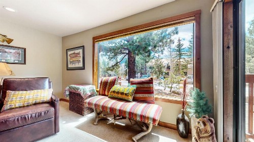Summit 81 Apartment - image 10