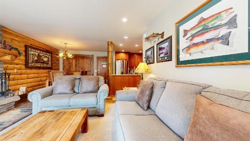 Summit 81 Apartment - image 14