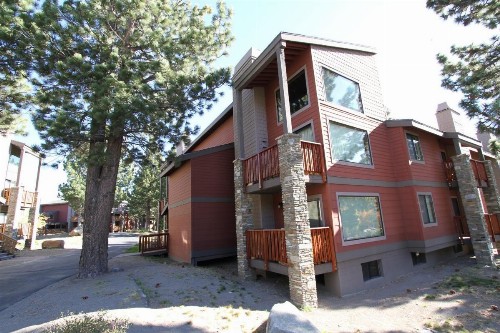 Summit 81 Apartment - image 30
