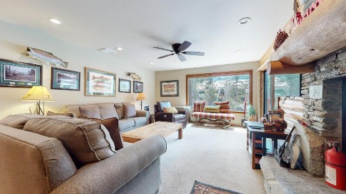 Summit 81 Apartment - image 4
