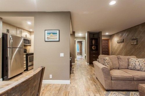 Snowcreek #405 - Phase III - image 2