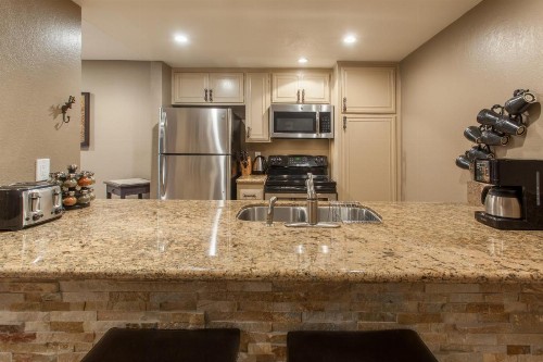 Snowcreek #405 - Phase III - image 4