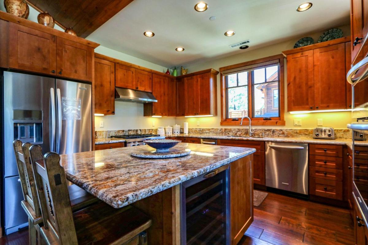 Gray Stone 2088 Holiday home - image 2