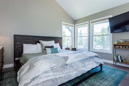 Snowcreek # 888 - Phase V - image 22