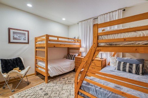 White Pines Mountain Lodge #7 - image 4