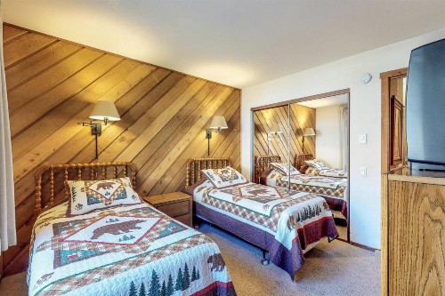 Serenity at Snowcreek - image 5