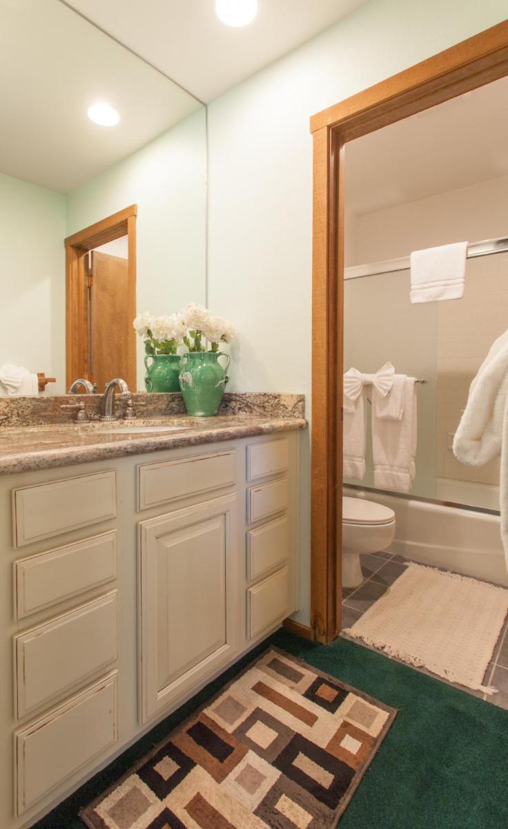 Snowcreek # 320 - Phase II - image 2