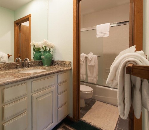 Snowcreek # 320 - Phase II - image 4
