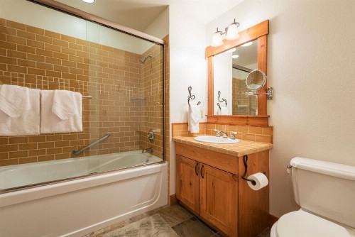 Cabins 13 - image 32