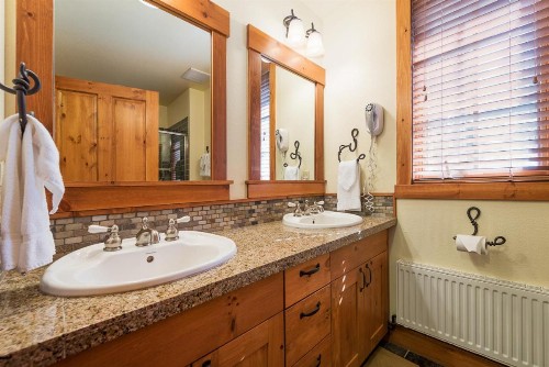 Cabins 21 - image 8