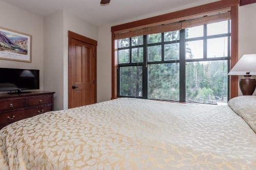 Village 1402 - image 15