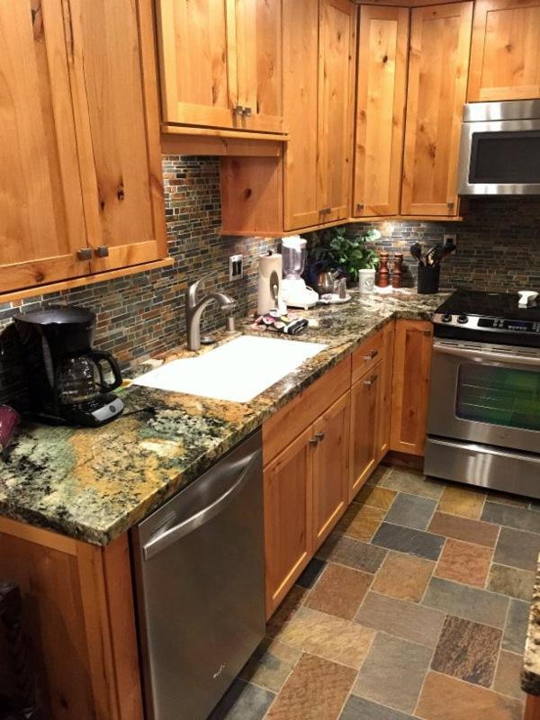 114 Premium Condo - image 4