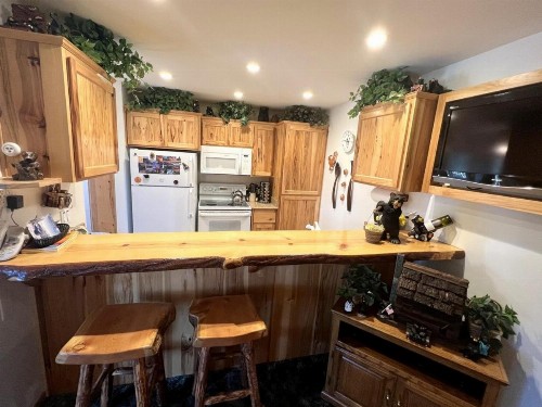 141 Premium Condo - image 4