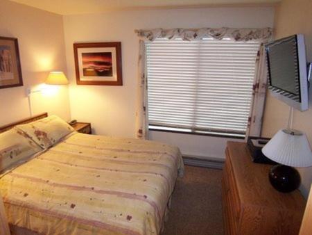 133 Premium Condo - image 6