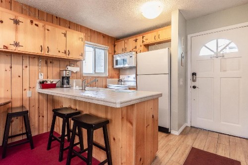 Mammoth View Villas # 34 - image 3