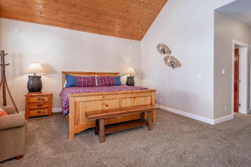 Mammoth Gateway Village # 11 - image 11