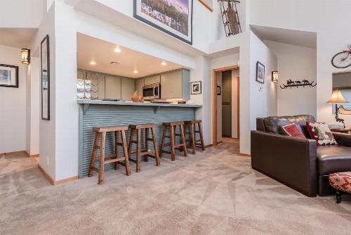 Snowcreek # 892 - Phase V - image 3