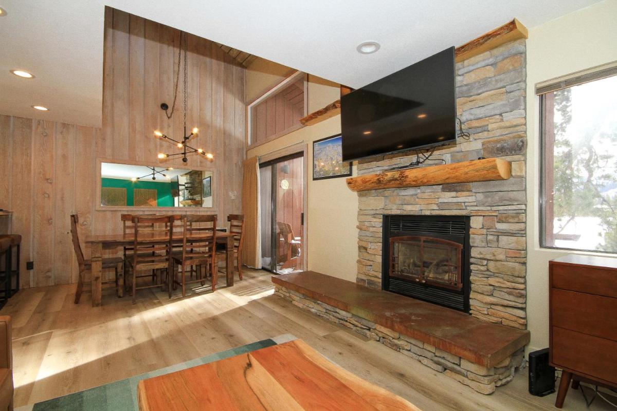 Mammoth Ski & Racquet Club #86 - main image