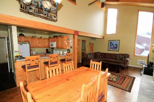 Mammoth Ski & Racquet Club #70 - image 10
