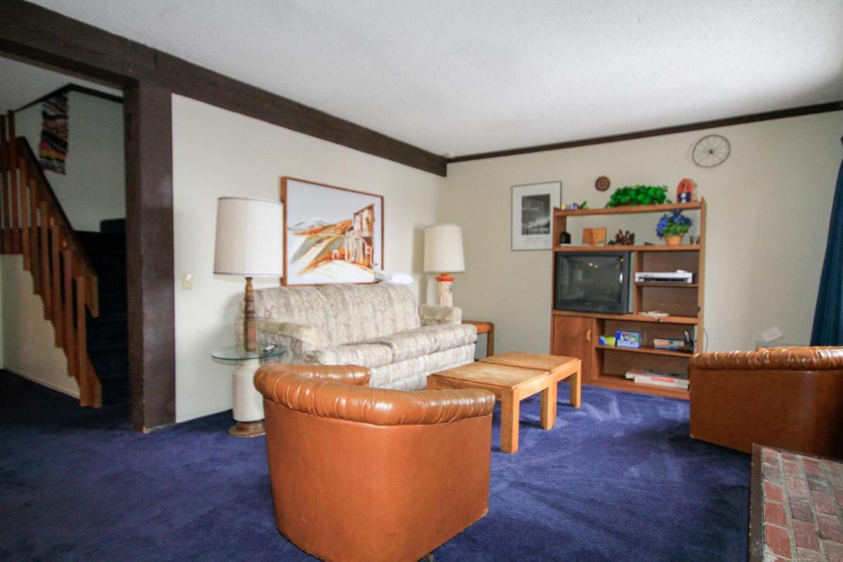 Mammoth Ski & Racquet Club #129 - main image