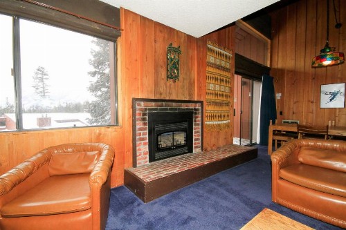 Mammoth Ski & Racquet Club #129 - image 10