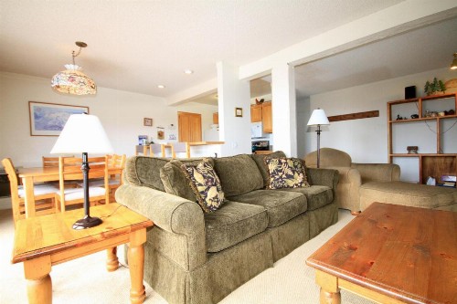 Mammoth Ski & Racquet Club #62 - image 6