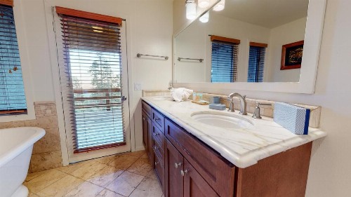 Bridges Townhome #09 Condo - image 14