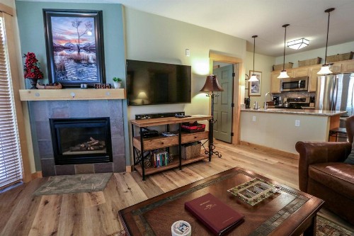 Sunstone #108 Condo - image 11