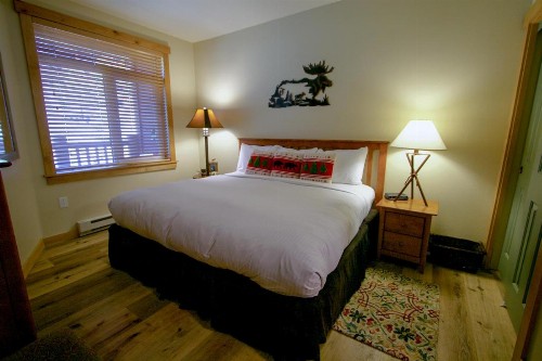Sunstone #108 Condo - image 5