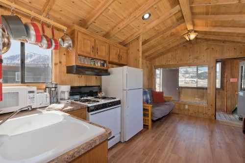 Sierra Meadows Ranch - image 20